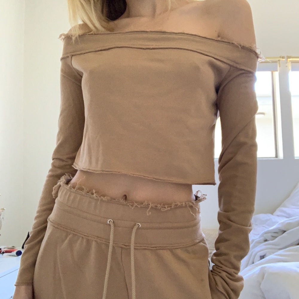 Mistress Rocks Tan Sweatsuit. 🧡